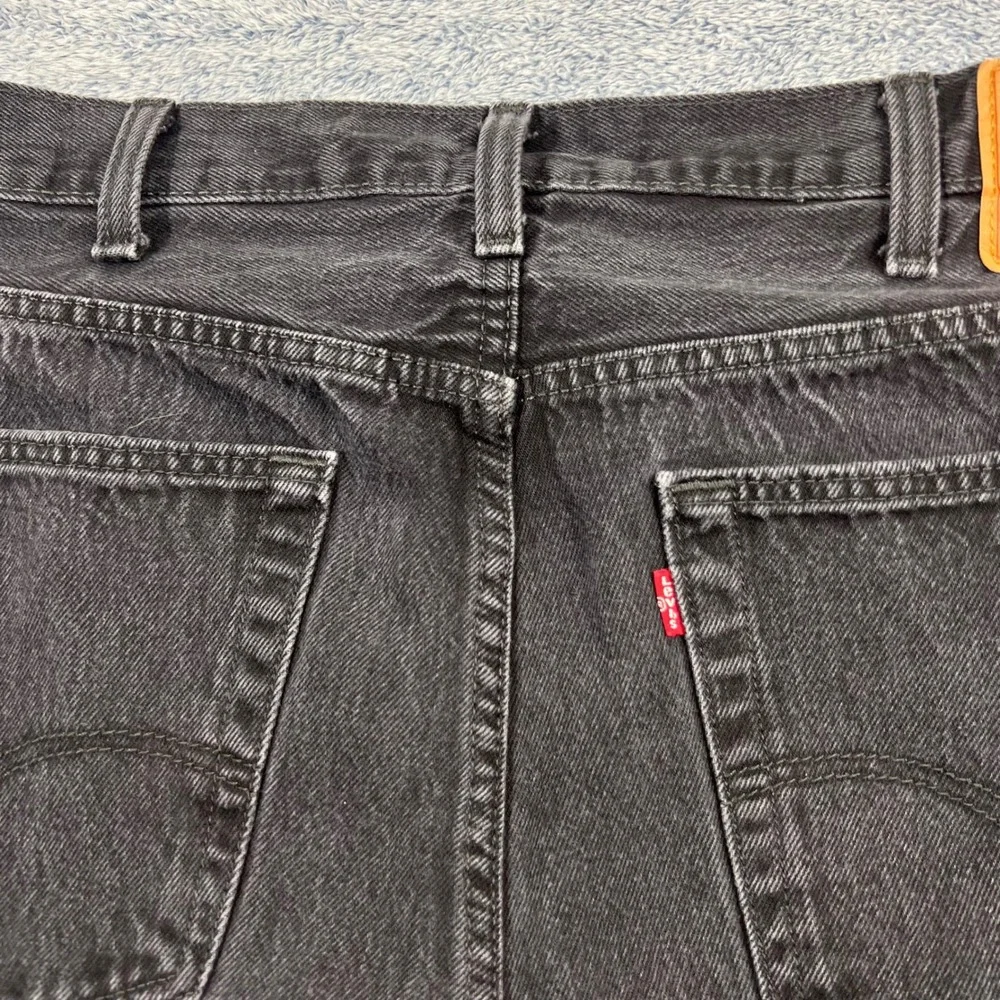 Levi's Mens 40x32 Black 501 Original Fit Straight Leg Button Fly Denim Jeans